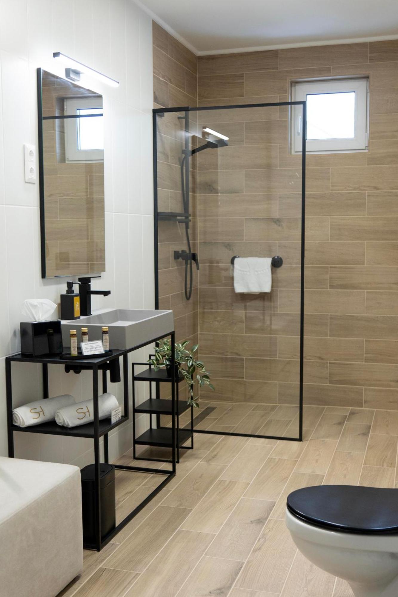 Salt Hill Premium Apartments 에게르잘록 외부 사진